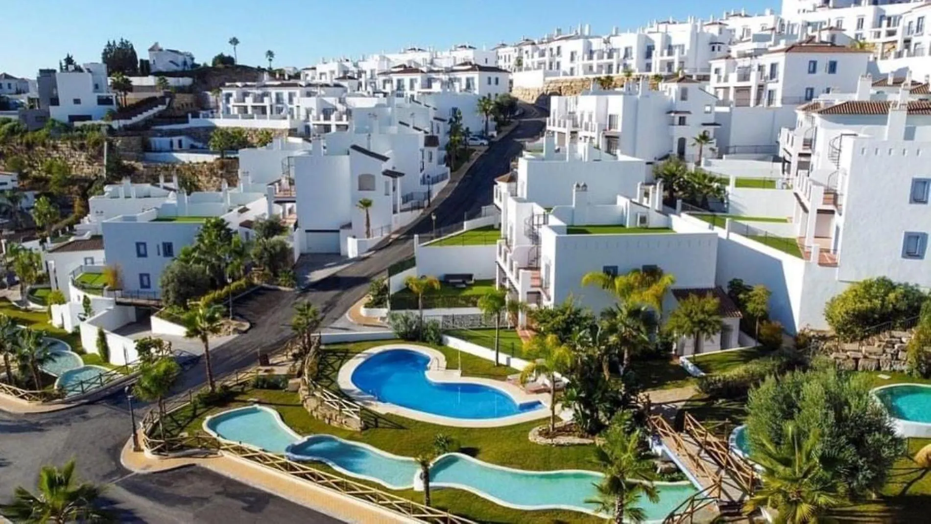 Apartment Luxury Resort-6 Pools- Spa - Sea Views 112 Estepona Spain